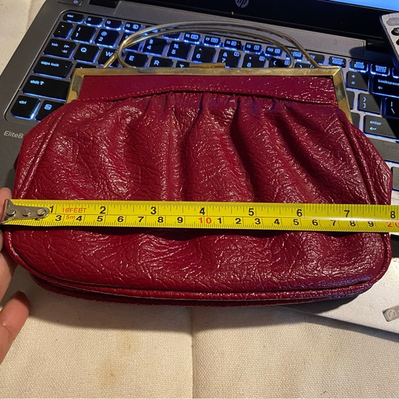 70s vtg Faux Leather Handbag - Picture 8 of 12